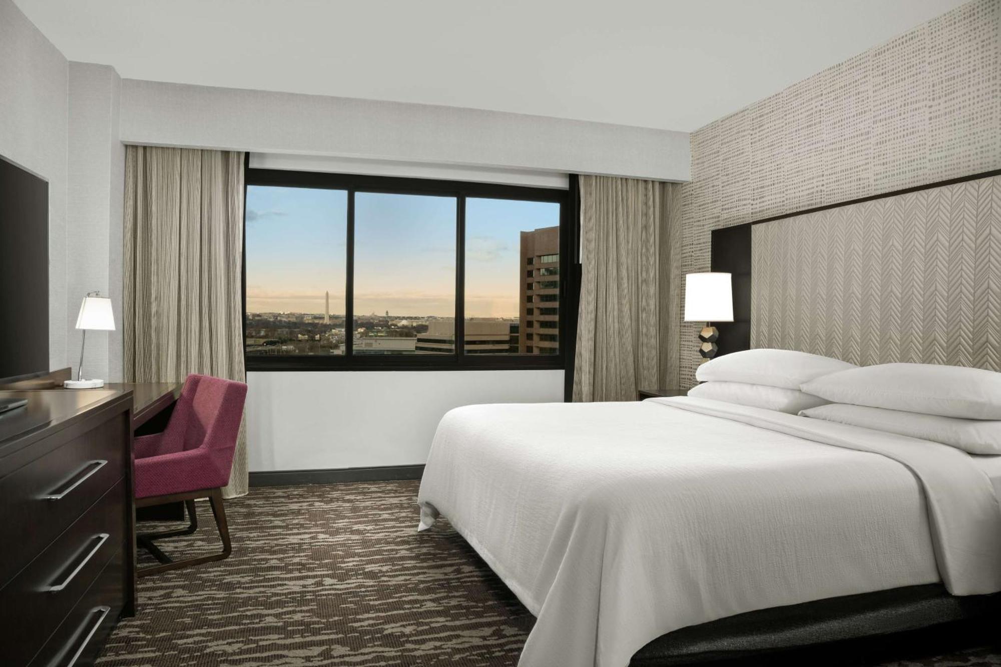 Embassy Suites By Hilton Crystal City National Airport Arlington Exteriör bild