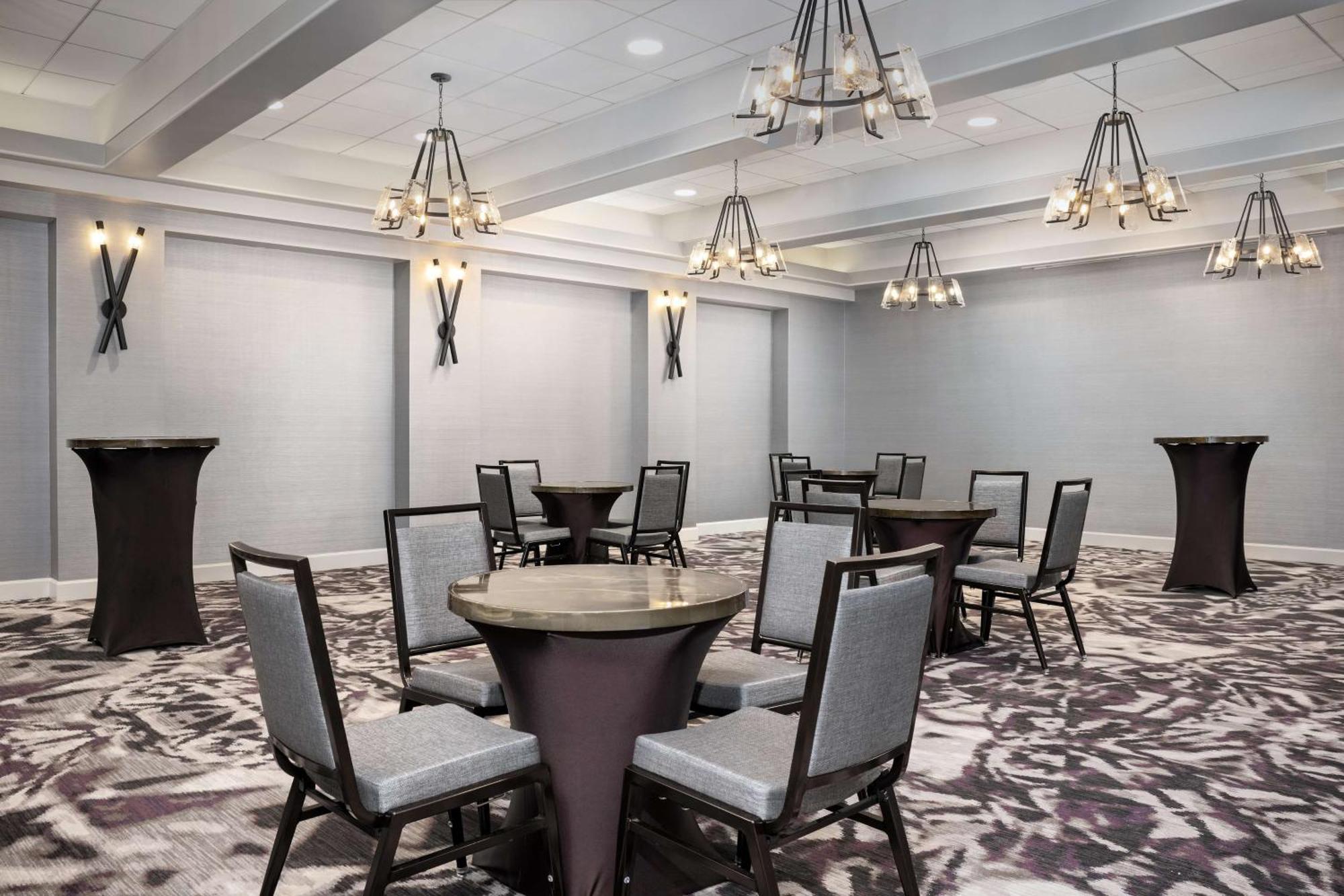 Embassy Suites By Hilton Crystal City National Airport Arlington Exteriör bild